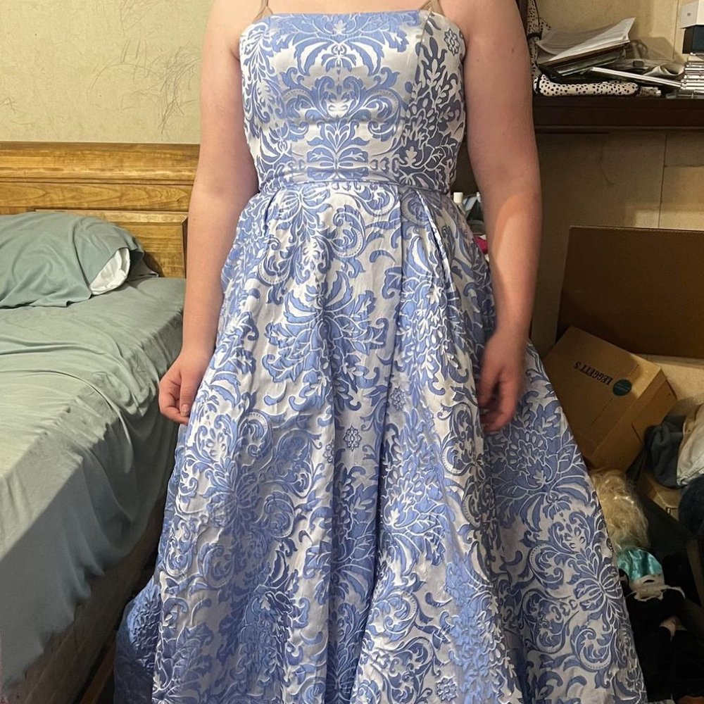 BEAUTIFUL Ballgown